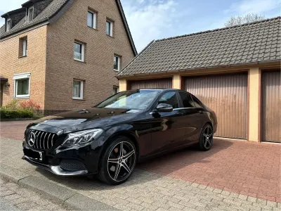 Gebraucht Mercedes C250 204 PS (150 kW) 2016 Schwarz Limousine
