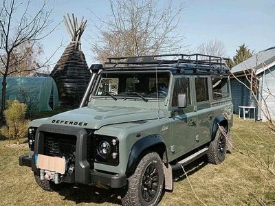 Gebraucht Land Rover Defender 122 PS (89 kW) 2016 Grün Kombi