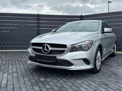 Mercedes CLA200