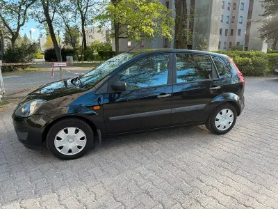 Używany Ford Fiesta 68 KM (50 kW) 2007 Czarny Hatchback