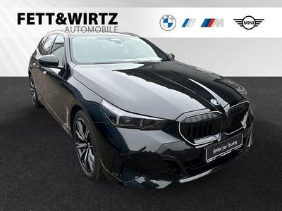 Nouă BMW 530e M Sport 299 CP (219 kW) 2025 Negru Berlinǎ