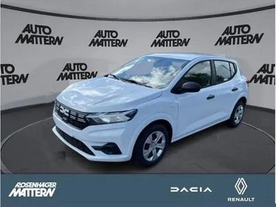 Weiß Neu 2025 Dacia Sandero Essentiel Limousine | 15.645 €