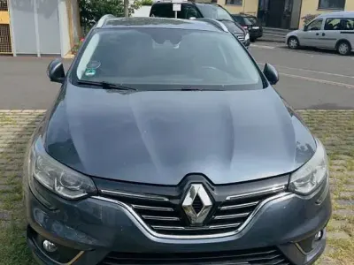 Gebraucht Renault Mégane Play 110 PS (80 kW) 2017 Grau Limousine