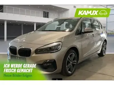 Gebraucht BMW 220 Active Tourer Sport Line 178 PS (130 kW) 2021 Silber Van / Kleinbus