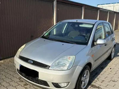 Gebraucht Ford Fiesta 80 PS (58 kW) 2007 Grau Kleinwagen