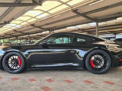 Porsche 911 Carrera GTS