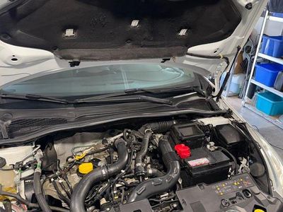 Gebraucht Renault Clio IV LIMITED 88 PS (64 kW) 2017 Weiß Kleinwagen