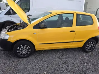 Gebraucht VW Fox 54 PS (39 kW) 2006 Gelb Kleinwagen