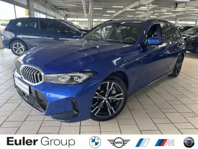 Gebraucht BMW 330 Efficient Dynamics 245 PS (180 kW) 2025 Blau Kombi