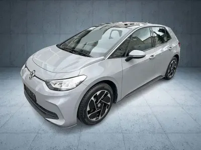 Gebraucht VW ID.3 Pro 150 kW (204 PS) 2024 Mondsteingrau Kleinwagen