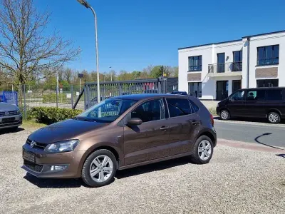 Gebraucht VW Polo Life 90 PS (66 kW) 2014 Braun Limousine