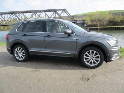 Gebraucht VW Tiguan Highline 150 PS (110 kW) 2019 Grau SUV