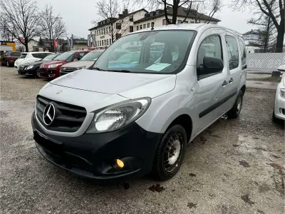 Używany Mercedes Citan 109 90 KM (66 kW) 2014 Szary Kombi