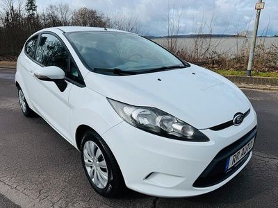 Gebraucht Ford Fiesta 60 PS (44 kW) 2011 Weiß Kleinwagen