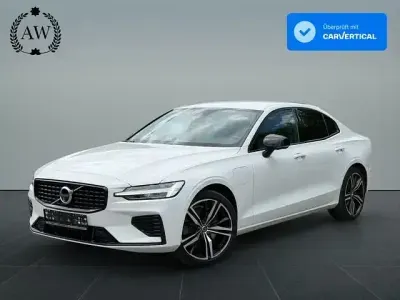 Gebraucht Volvo S60 R-Design 392 PS (288 kW) 2020 Weiß Limousine