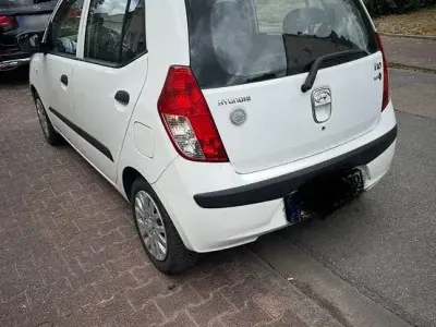 Gebraucht Hyundai i10 Edition 67 PS (49 kW) 2010 Weiß Kleinwagen
