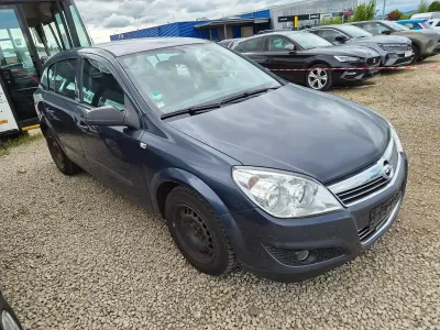 Gebraucht Opel Astra 90 PS (66 kW) 2009 Blau Limousine