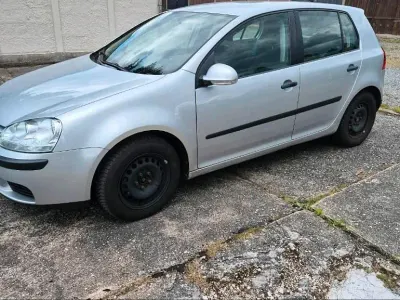 Gebraucht VW Golf IV 105 PS (77 kW) 2005 Silber Limousine