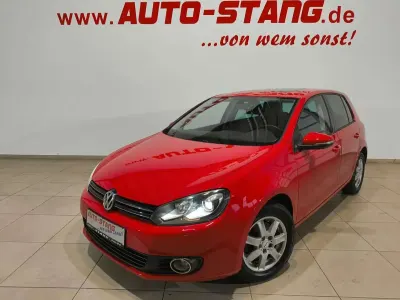 Gebraucht VW Golf VI 140 PS (102 kW) 2010 Rot Kleinwagen