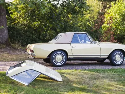 Gebraucht Mercedes 230 150 PS (110 kW) 1964 Gelb Cabrio