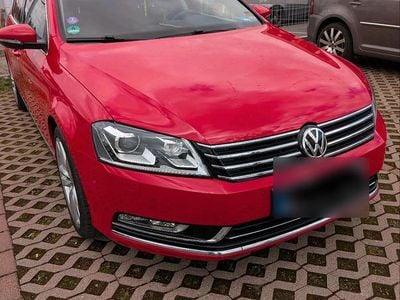 Gebraucht VW Passat 160 PS (117 kW) 2013 Rot Limousine