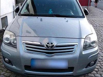 Gebraucht Toyota Avensis 129 PS (94 kW) 2008 Silber Kombi
