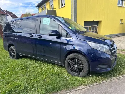 Gebraucht Mercedes V250 Edition 190 PS (139 kW) 2017 Blau Van / Kleinbus