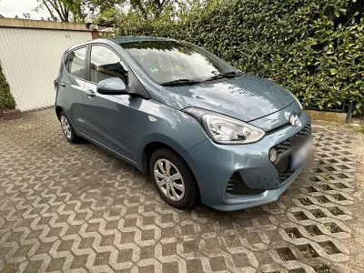 Gebraucht Hyundai i10 Passion Plus 67 PS (49 kW) 2018 Blau Kleinwagen