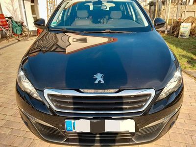 Gebraucht Peugeot 308 SW Allure 120 PS (88 kW) 2017 Schwarz Kombi