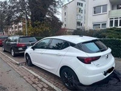 Weiß Gebraucht 2021 Opel Astra Design Edition Limousine | 11.200 € (Fairer Preis)