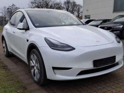 Second-hand Tesla Model Y RWD 255 kW (347 CP) 2023 Alb SUV