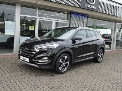 Gebraucht Hyundai Tucson Premium 141 PS (103 kW) 2016 Phantom black \/ mic SUV