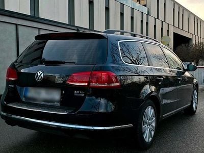 Gebraucht VW Passat 140 PS (102 kW) 2013 Schwarz Kombi