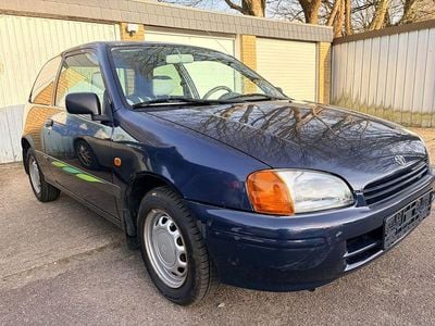 Gebraucht Toyota Starlet 75 PS (55 kW) 1996 Blau Kleinwagen