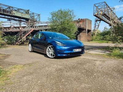 Blau Gebraucht 2021 Tesla Model 3 Limousine | 26.000 € (Guter Preis)