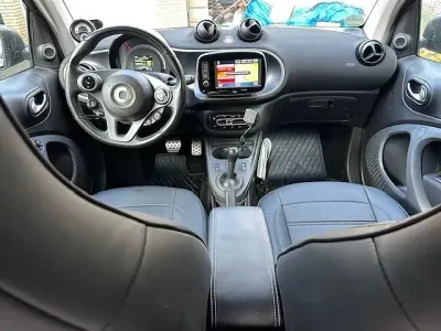 Gebraucht Smart ForTwo Electric Drive 60 kW (82 PS) 2019 Silber Cabrio