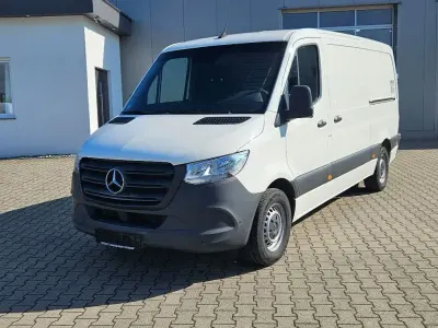 Używany Mercedes Sprinter 150 KM (110 kW) 2020 Biały Van