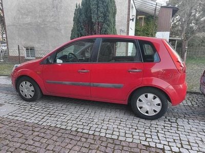 Occasion Ford Fiesta 90 ch (66 kW) 2007 Rouge Citadine