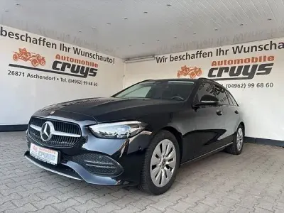 Gebraucht Mercedes C200 Business 163 PS (119 kW) 2023 Schwarz Limousine