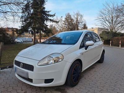 Second-hand Fiat Grande Punto 77 CP (56 kW) 2009 Alb Hatchback