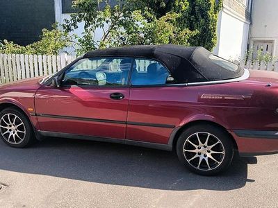 Second-hand Saab 900 Cabriolet 126 CP (92 kW) 1995 Roșu Cabrio