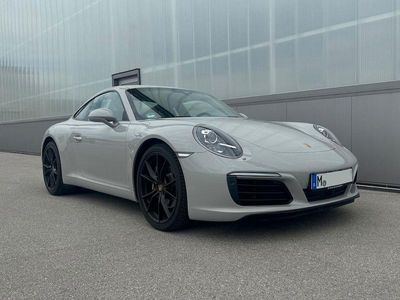 Porsche 911 Carrera