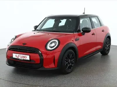 Używany Mini Cooper Classic 136 KM (100 kW) 2022 Czerwony Hatchback