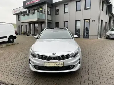 Gebraucht Kia Optima 141 PS (103 kW) 2017 Silber Kombi