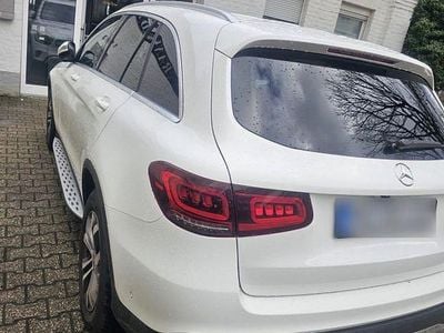 Usata Mercedes GLC220 194 CV (142 kW) 2019 Bianco SUV