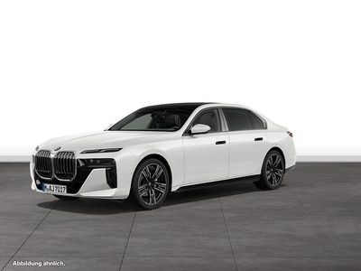 Second-hand BMW 740 M Sport 299 CP (219 kW) 2025 Alb Berlinǎ