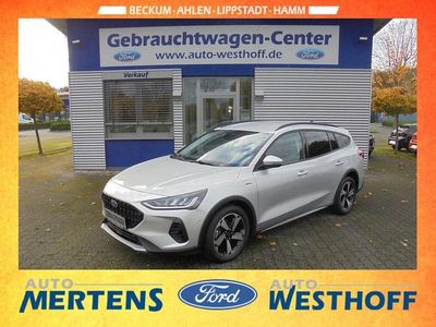 Silber Gebraucht 2023 Ford Focus Active X Limousine | 23.900 € (Fairer Preis)