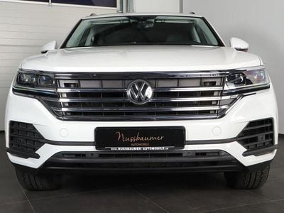 Gebraucht VW Touareg 286 PS (210 kW) 2018 Pure white SUV