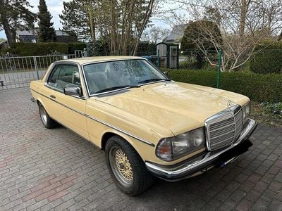 Usata Mercedes 230 109 CV (80 kW) 1978 Beige Coupé