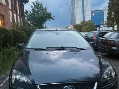 Gebraucht Ford Focus 125 PS (91 kW) 2007 Grau Limousine